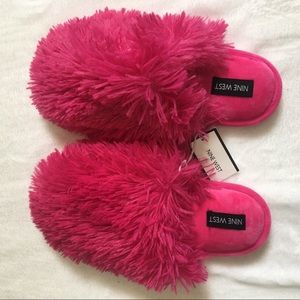 Nine West Paradise Pink Fluffy Slippers M (7-8)